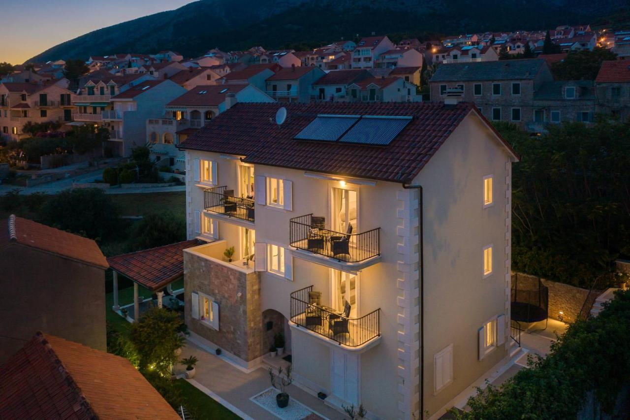 Apartments Valentina Bol Buitenkant foto
