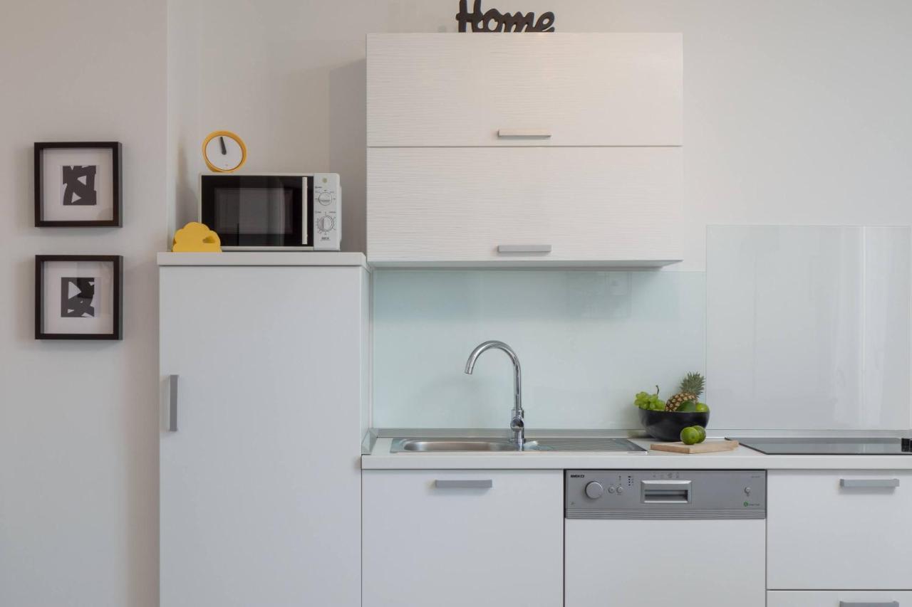 Apartments Valentina Bol Buitenkant foto