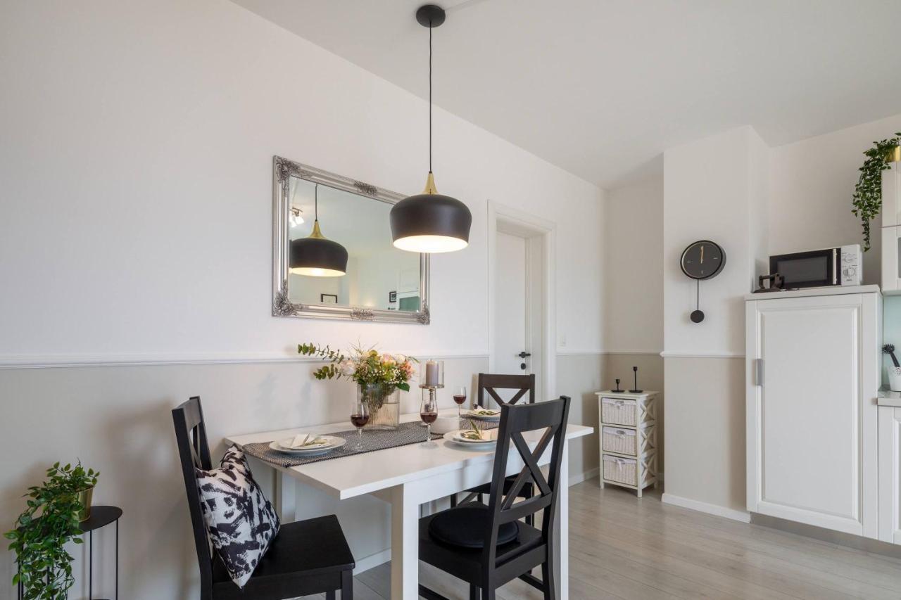 Apartments Valentina Bol Buitenkant foto